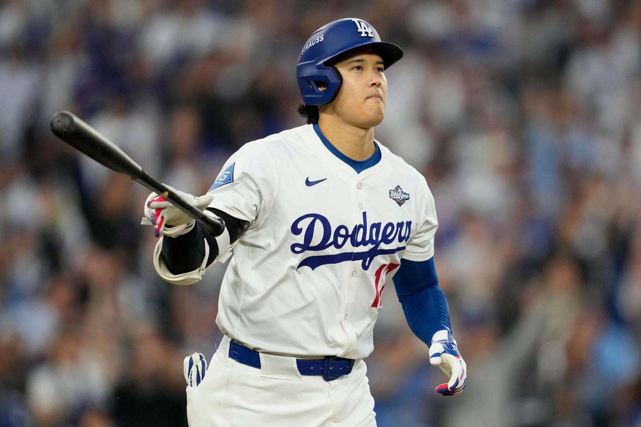 ドジャース大谷翔平はブルージェイズ戦３回にシャーザーからソロ本塁打を放った（AP)