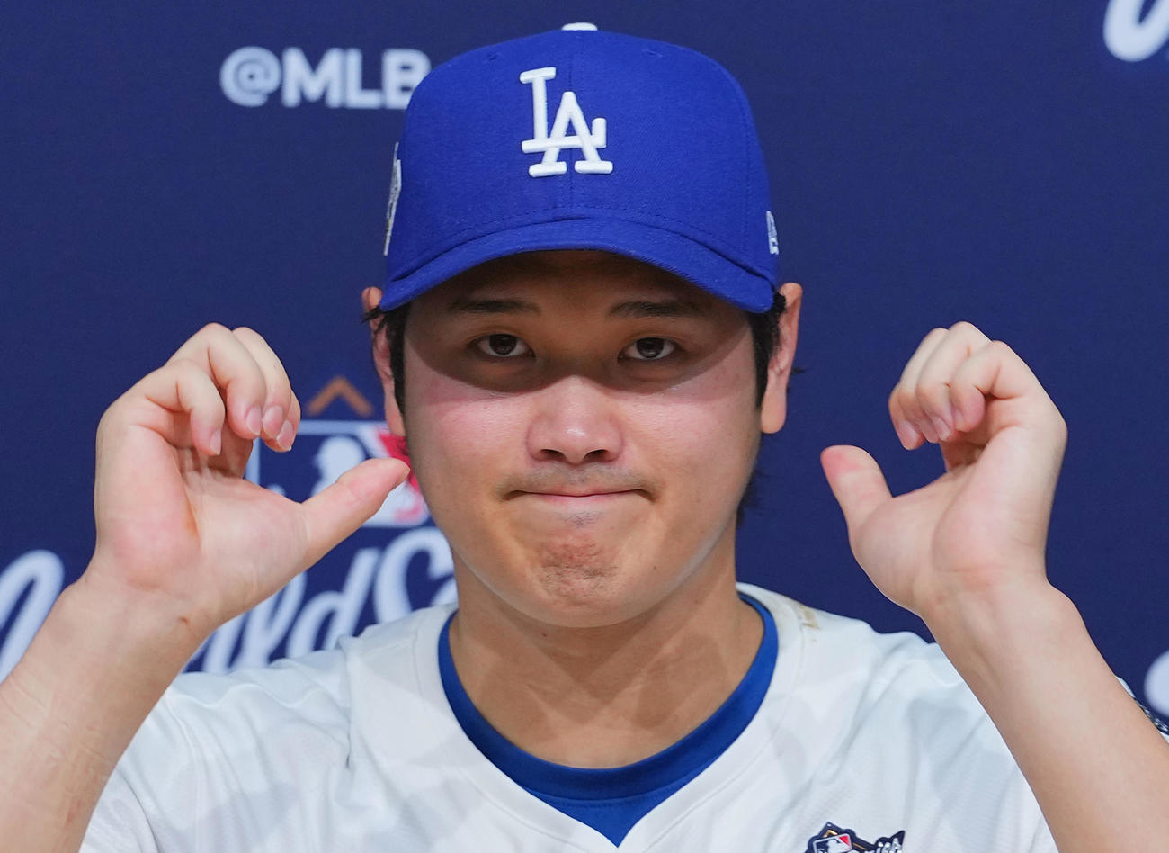 ドジャース対ブルージェイズ　6回0／3を6安打4失点の大谷は、会見で悔しそうな表情を見せる（撮影・菅敏）