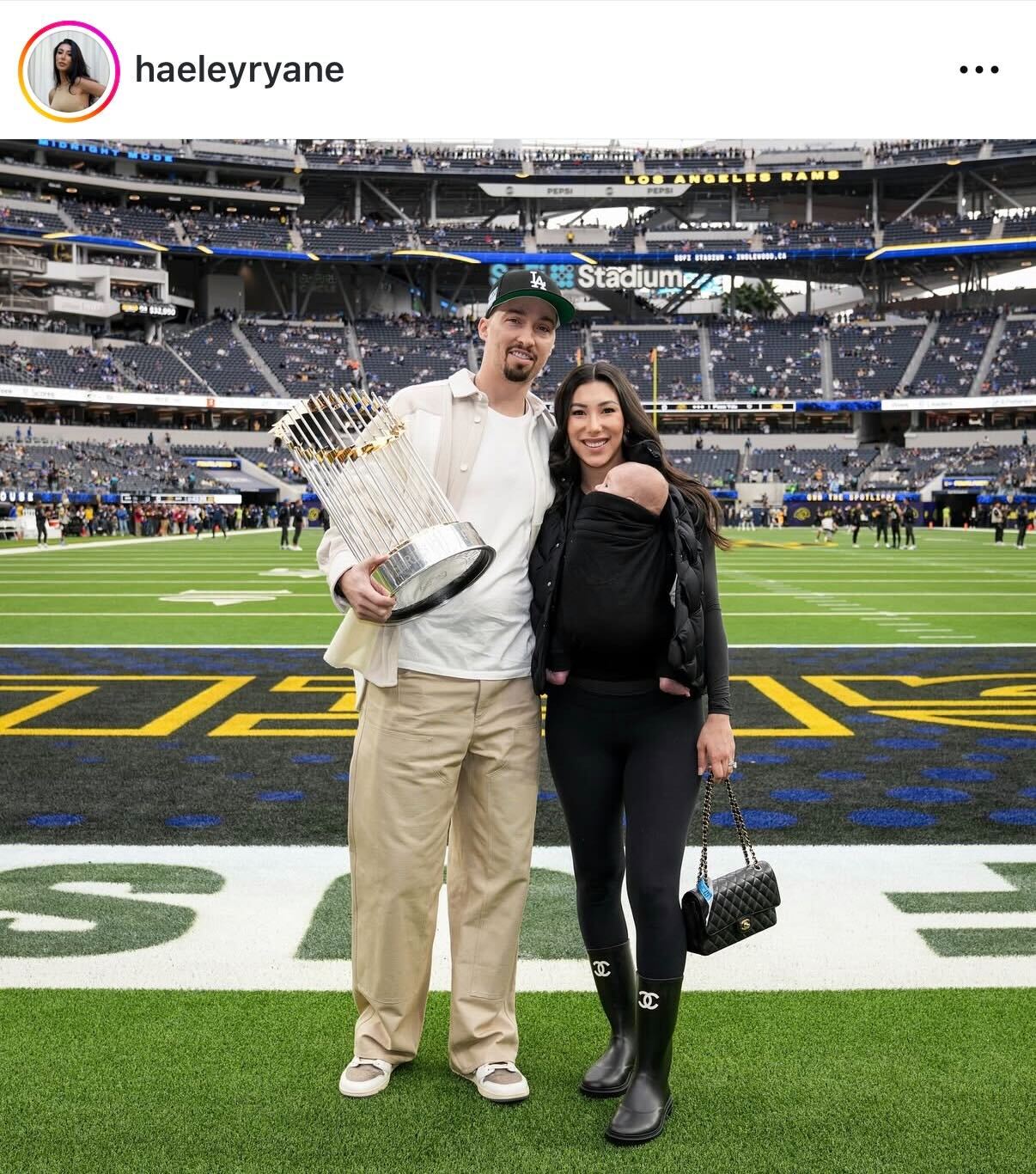 スネルの妻ヘイリー夫人のインスタグラムから