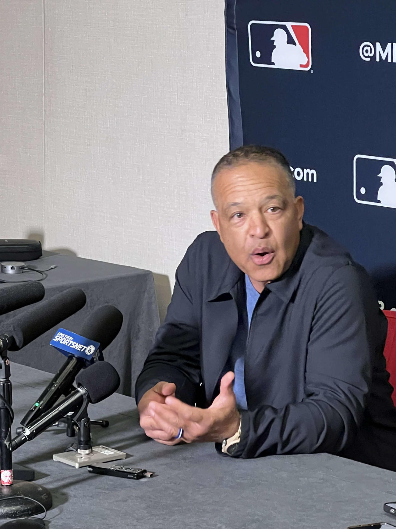 会見を行ったロバーツ監督は、大谷、WBCなどについて語る