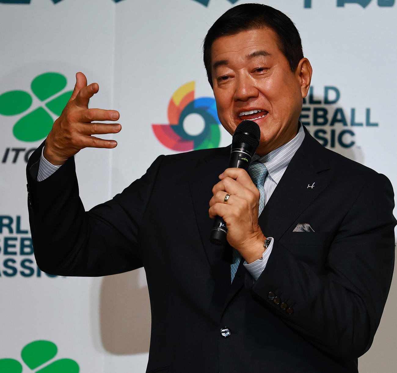 「お～いお茶×World Baseball Classic　新プロジェクト発表会」に登場した原氏（撮影・野上伸悟）