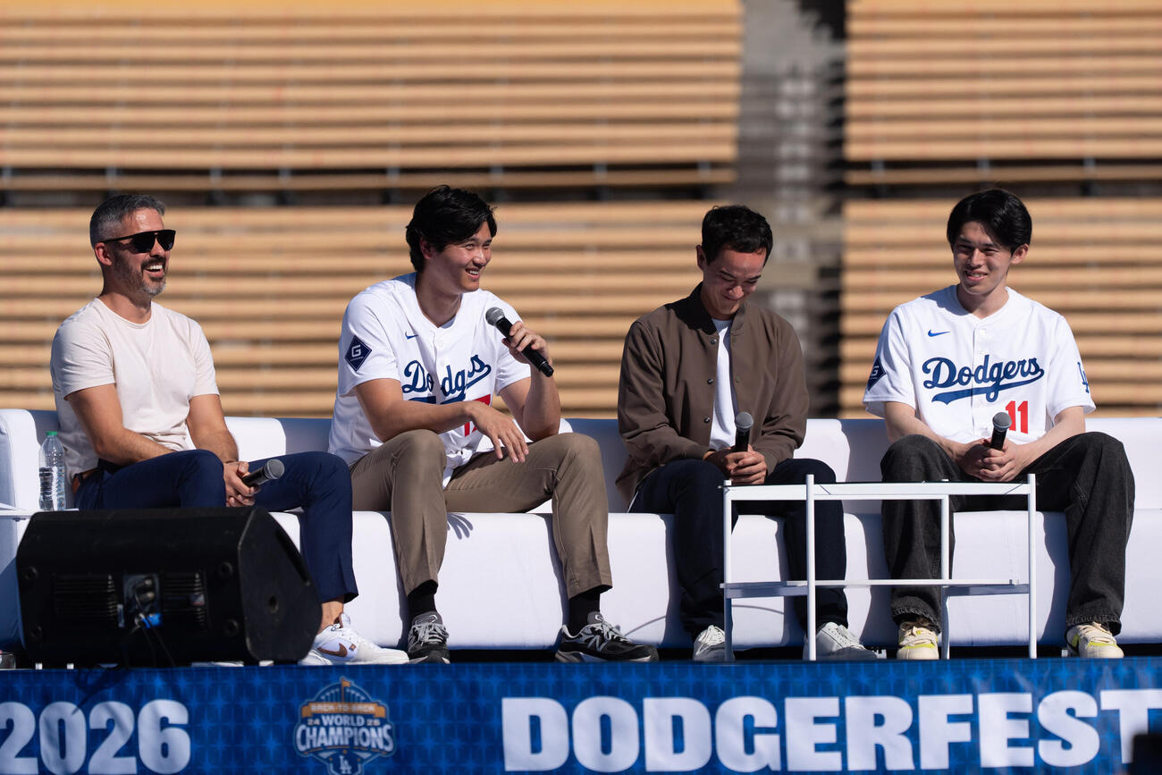 「ドジャーフェスト」に参加した大谷翔平と佐々木朗希（AP）