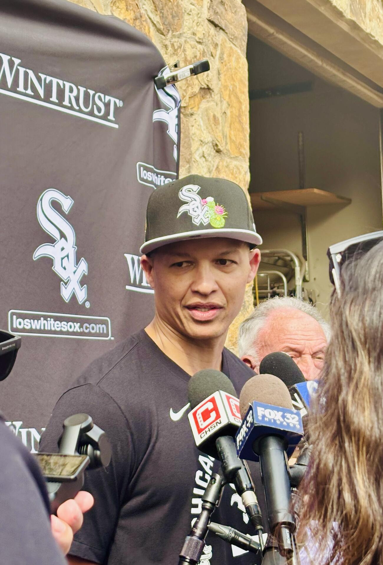 メディアの取材に応じたホワイトソックスのベナブル監督