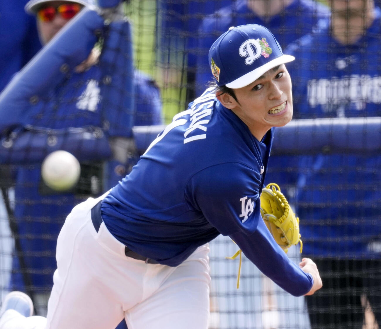 実戦形式の練習に登板したドジャース・佐々木（共同）