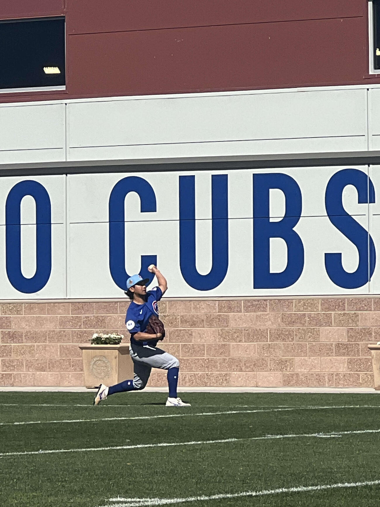 2度目のライブBPに備え、キャッチボールをする今永