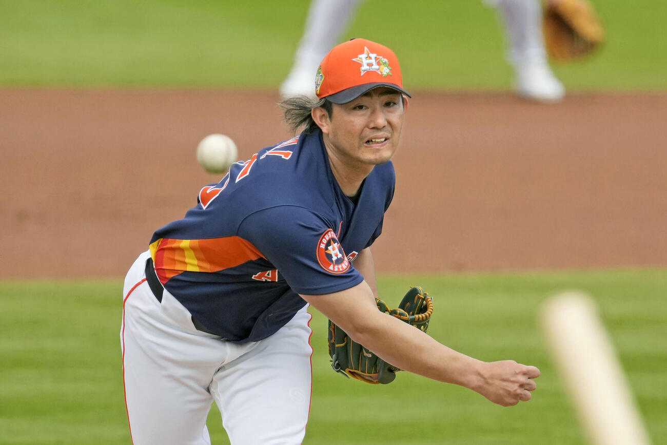 メッツ戦に先発で初登板したアストロズ・今井。1回を1安打無失点だった＝ウェストパームビーチ（共同）