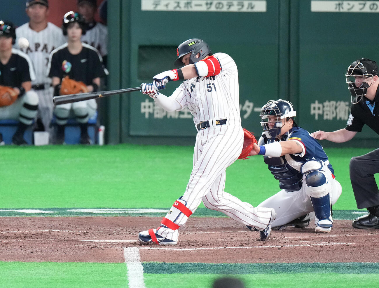 韓国戦でソロ本塁打を放つ鈴木誠也（2026年3月7日撮影）
