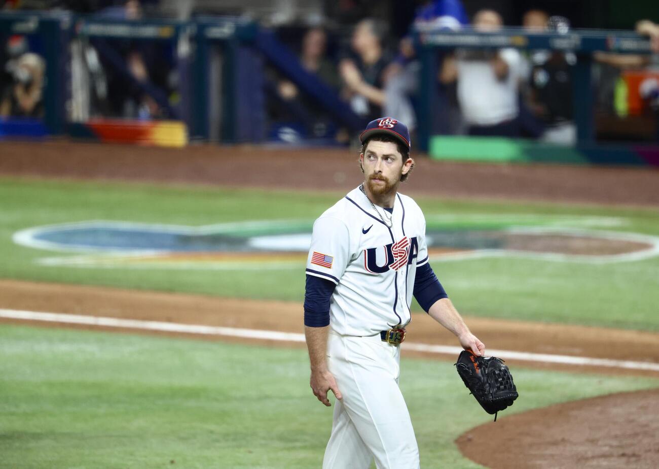 米国対ベネズエラ　5回表、降板するマクリーン（撮影・河田真司）