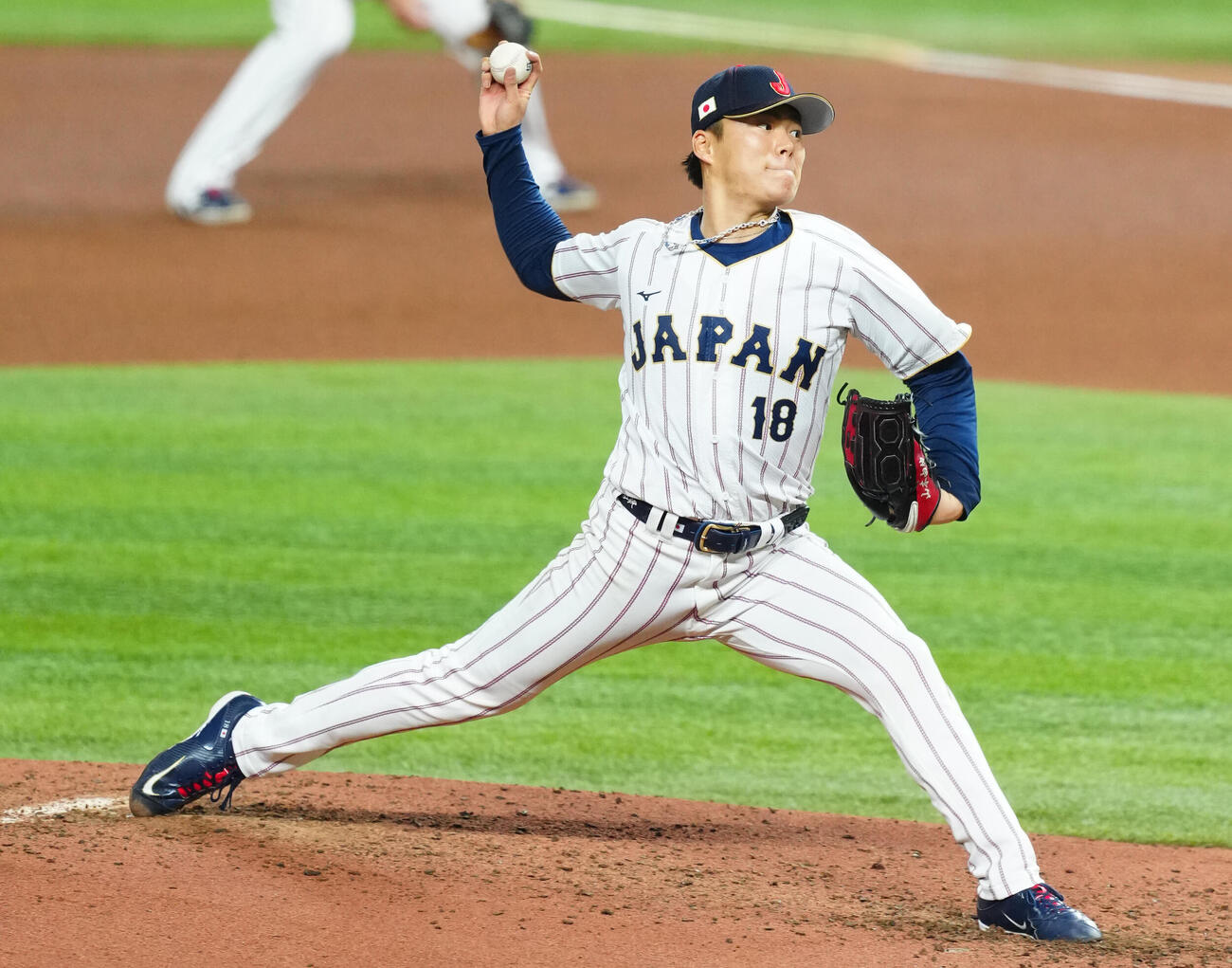 3月14日、WBC準々決勝のベネズエラ戦で力投する日本先発の山本