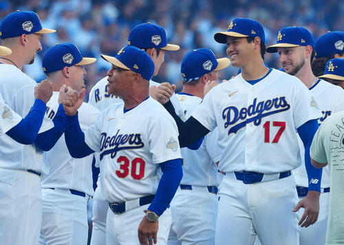 大谷翔平Dodgers26開幕セレモニーGoldコレクション59CAP7-3/8 大谷翔平、太っ腹ギフト「3連覇しましょう！」60万円腕時計を同僚