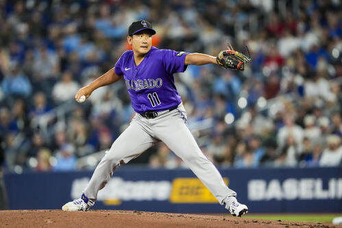 元巨人菅野智之と岡本和真がメジャーで初対決 第1打席は空振り三振 第