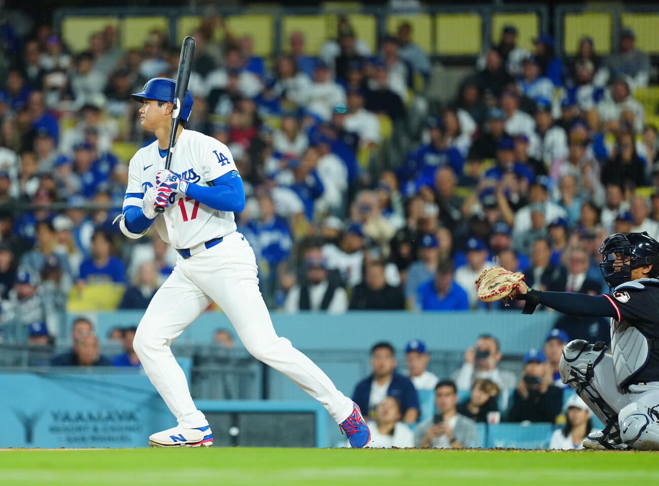 ドジャース対ガーディアンズ　3回裏ドジャース1死、四球を選ぶ大谷（撮影・垰建太）