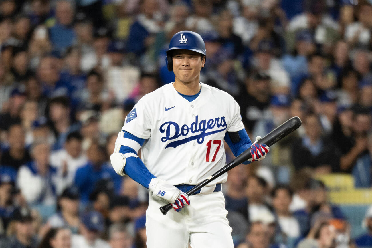 ガーディアンズ戦の第１打席に入るドジャース大谷翔平（AP)
