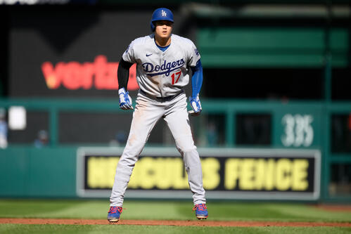 2回、安打で出塁した大谷（AP）