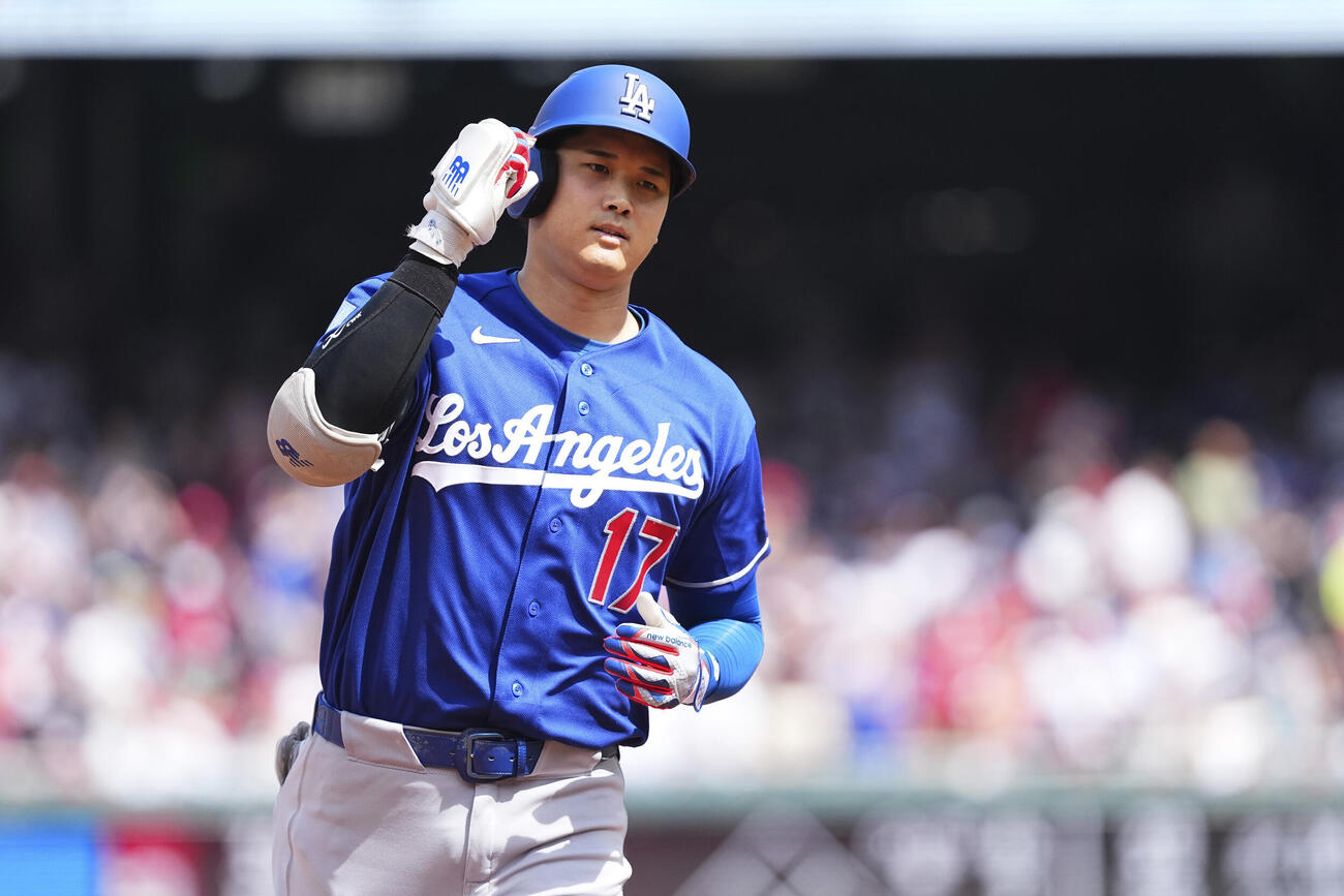 米大リーグ、ナショナルズ戦の3回、今季初本塁打となる3ランを放ったドジャースの大谷翔平（共同）