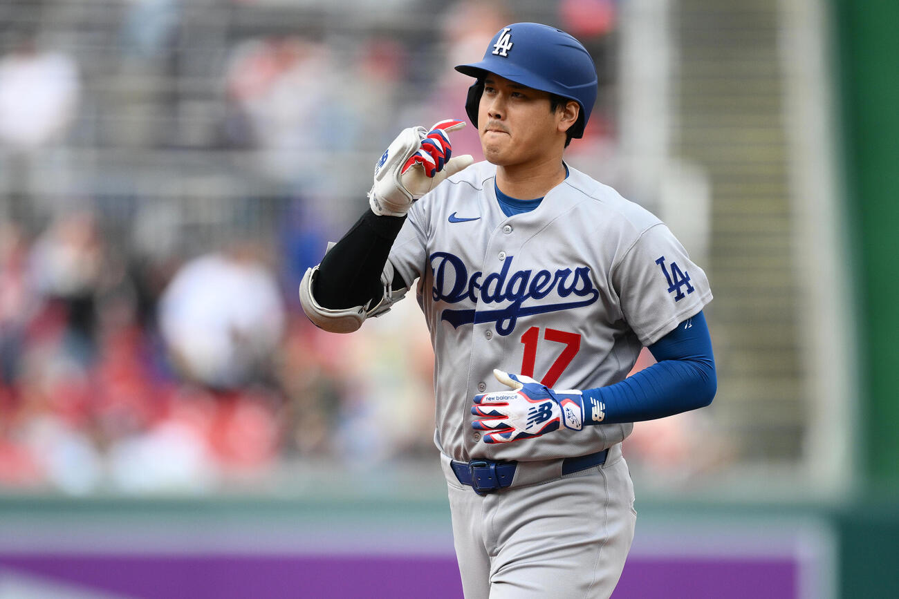 3回、先制2号ソロを放ったドジャース大谷（AP）