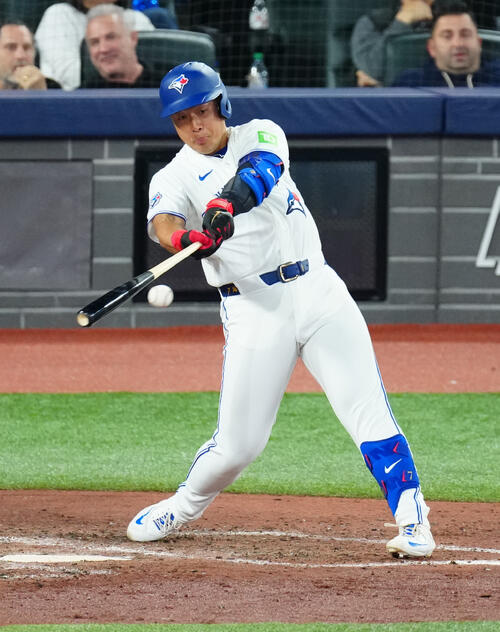 岡本和真、2安打で打率2割6分3厘に上昇 開幕戦以来のマルチ安打