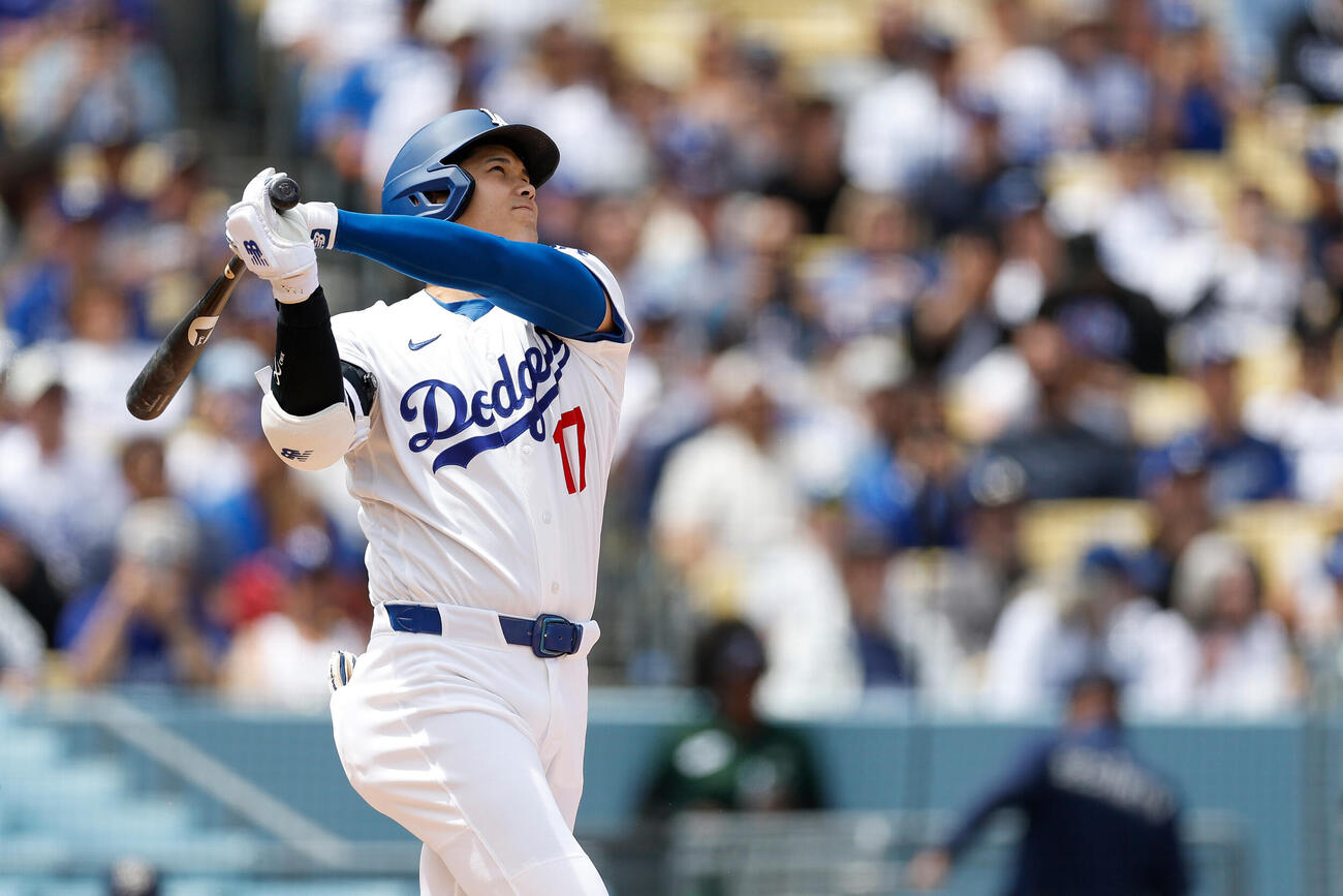 1回、5号先頭打者本塁打を放ったドジャース大谷（AP）