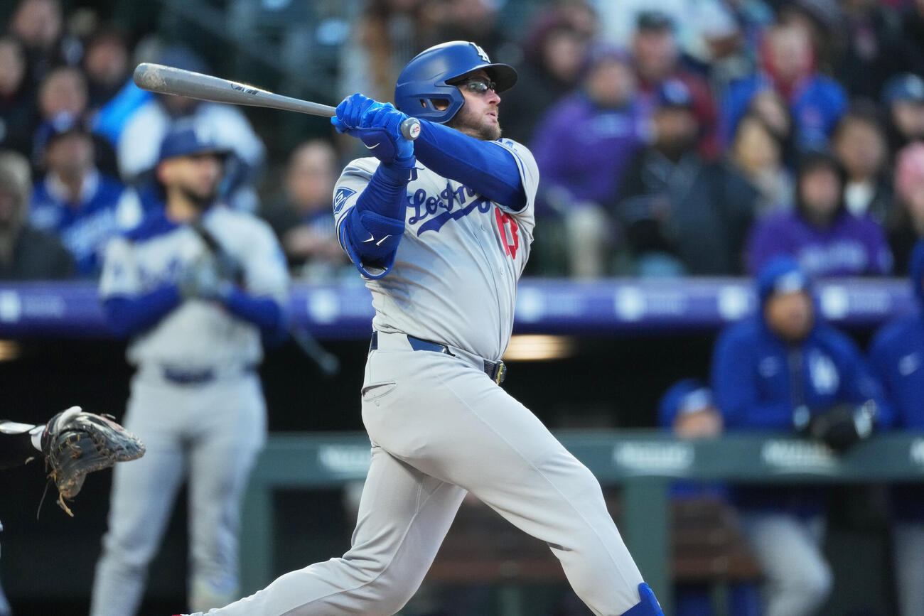 2回にロッキーズ菅野智之から本塁打を放つドジャース・マンシー（AP）
