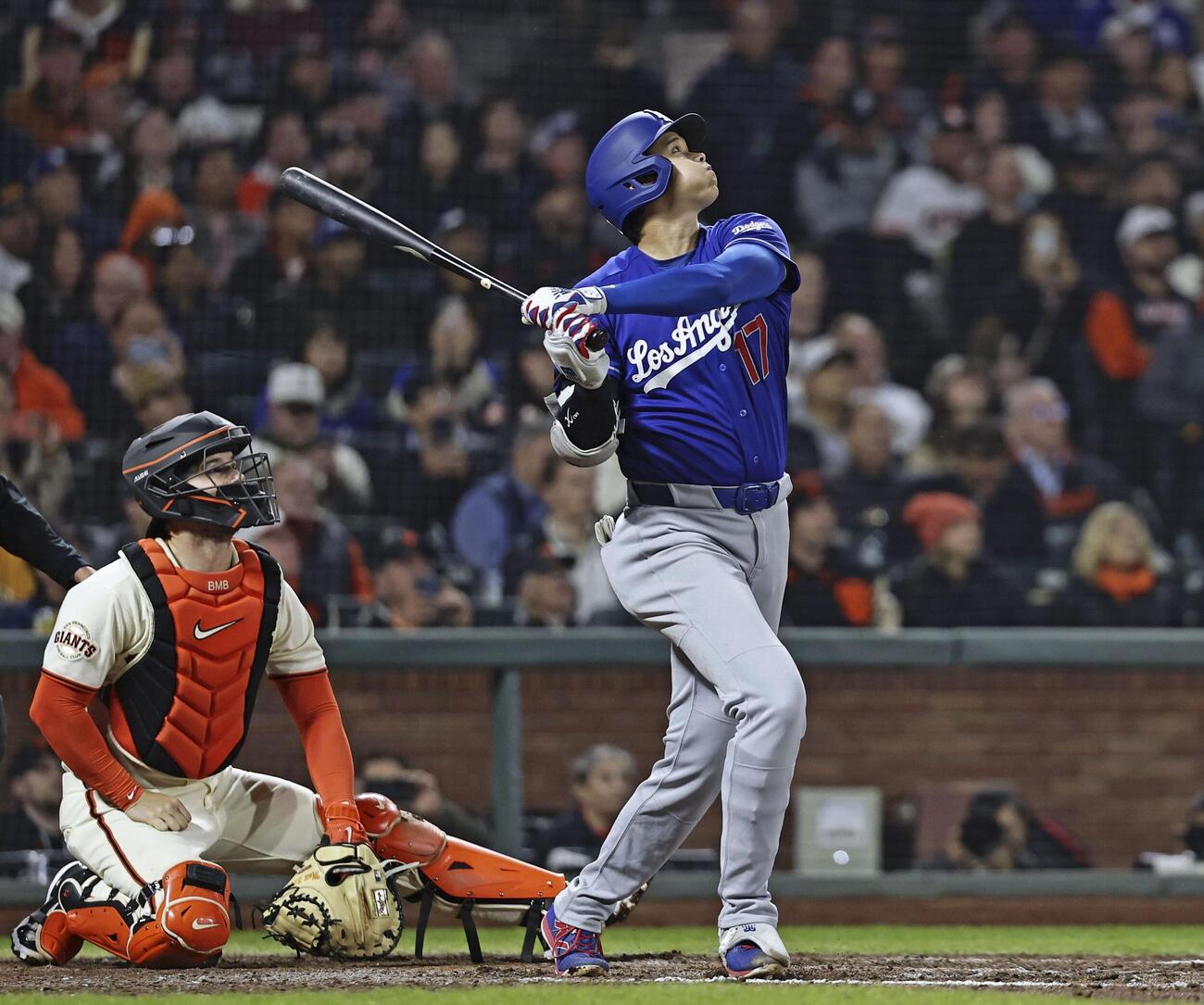 ジャイアンツ戦の8回、左飛に倒れたドジャース大谷＝サンフランシスコ（共同）