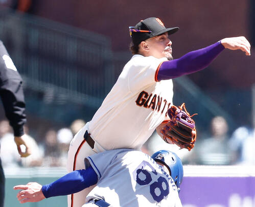 ドジャースのラッシングのスライディングは「汚い、それも野球の一部