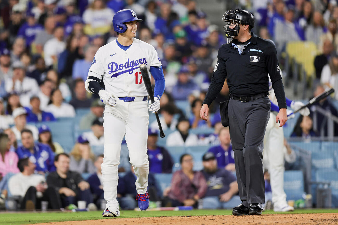 7回、三振に倒れたドジャース大谷翔平 (AP)