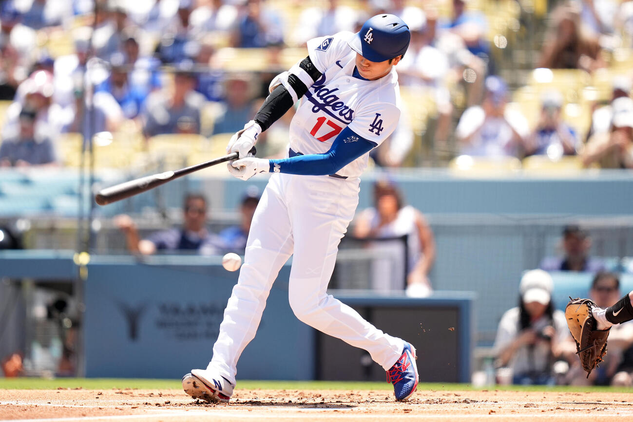 1回、三振に倒れたドジャース大谷(AP)