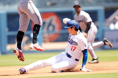 3回、二盗を決めるドジャース大谷(AP)