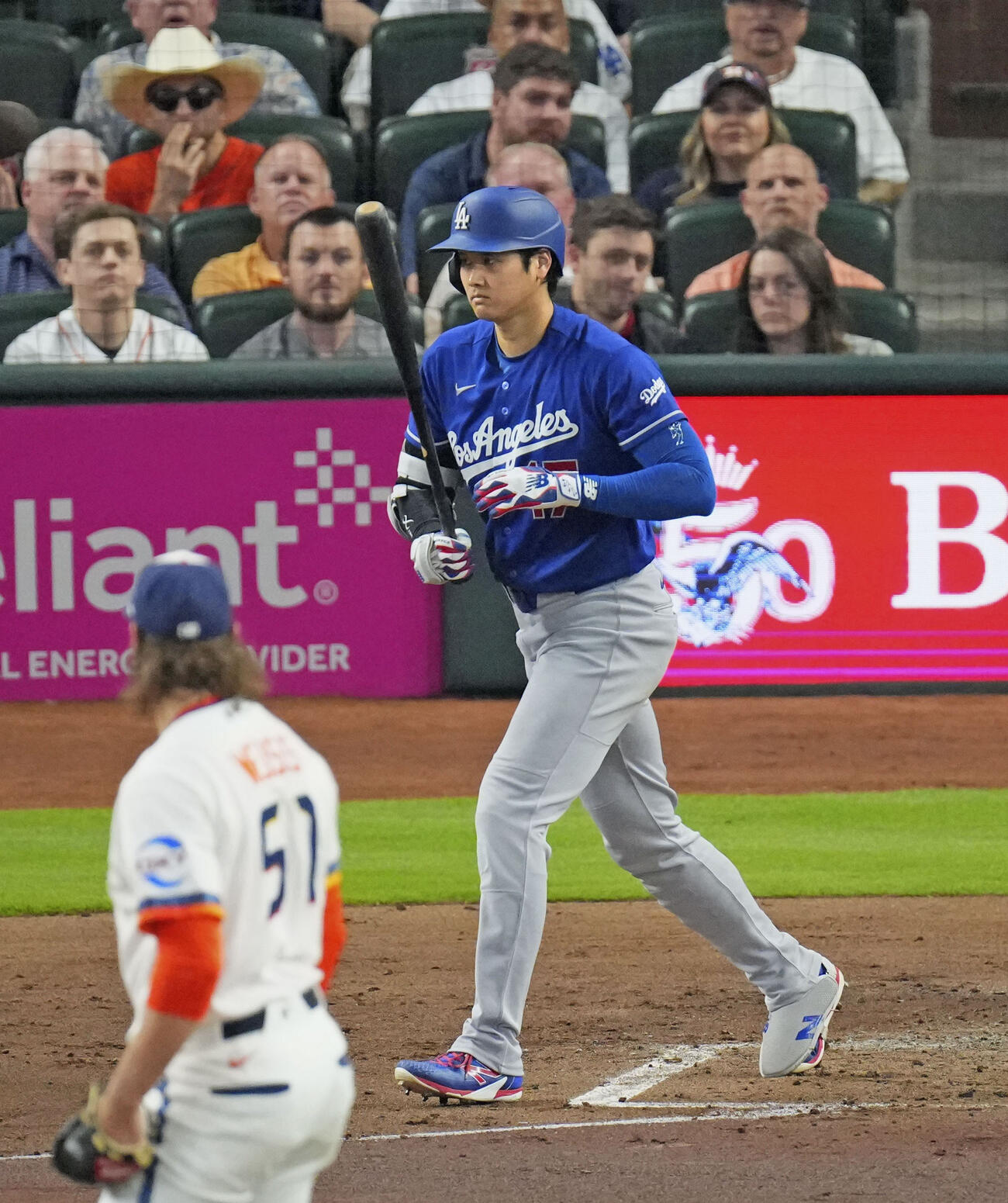アストロズ戦の2回、四球を選ぶドジャース大谷＝ヒューストン（共同）