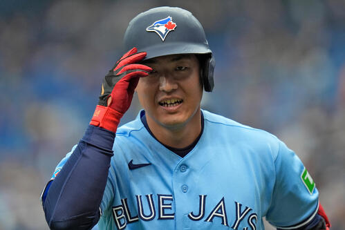 ブルージェイズ岡本和真が2試合ぶり10号 右中間へ先制ソロ 5月5戦5
