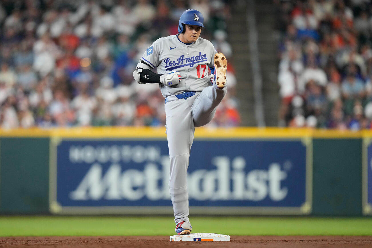 3回、右二塁打を放ったドジャース大谷（AP）