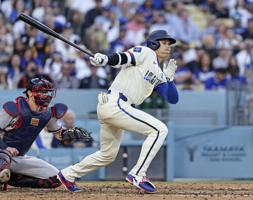ブレーブス戦の3回、一ゴロに倒れたドジャース・大谷＝ロサンゼルス（共同）