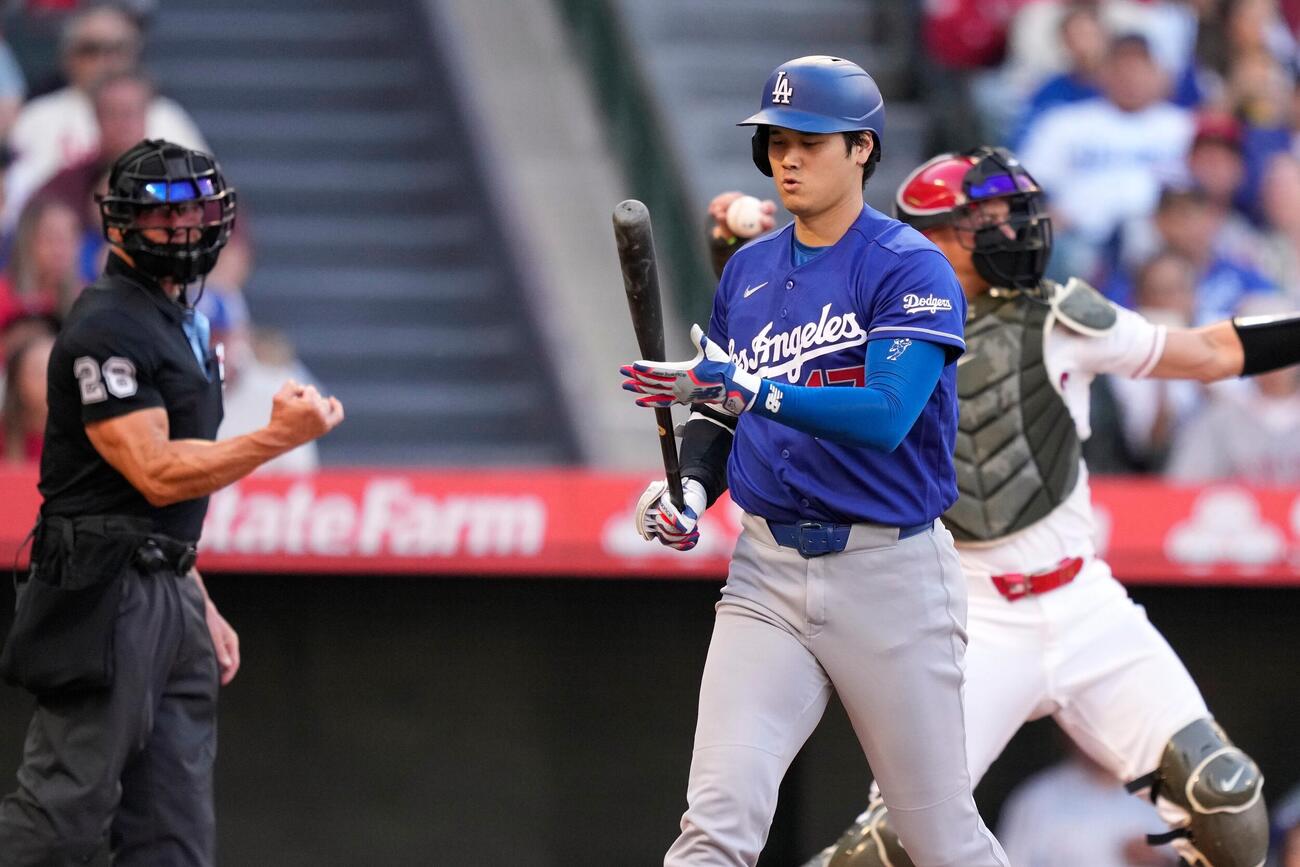 エンゼルス戦1回、空振り三振に倒れたドジャース大谷翔平（AP）