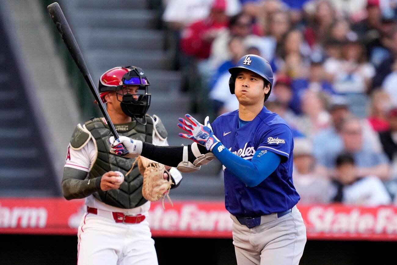 エンゼルス戦1回、空振り三振に倒れたドジャース大谷翔平（AP）