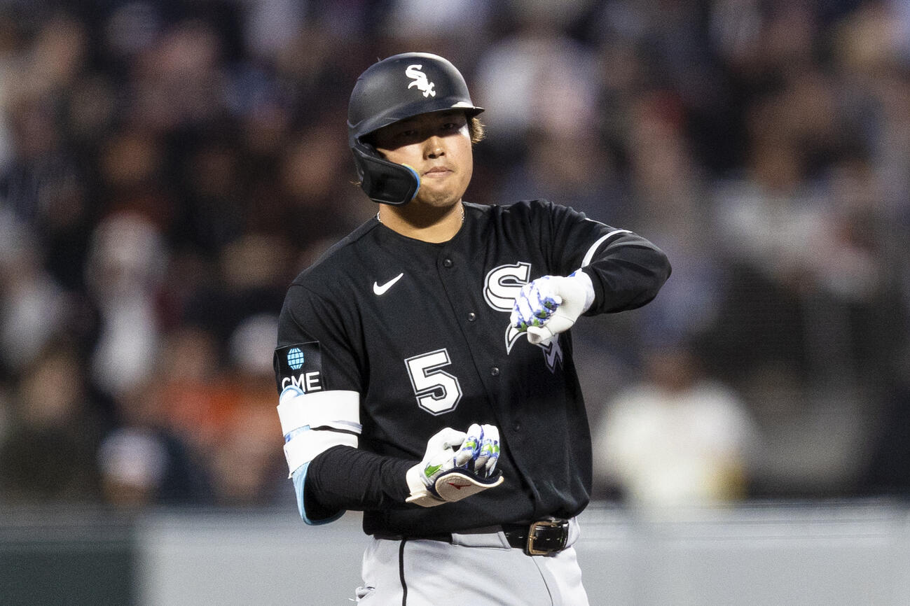ジャイアンツ戦の4回2死満塁、走者一掃の3点適時二塁打を放ったホワイトソックス村上宗隆（ロイター）