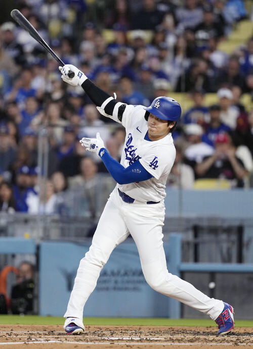 ロッキーズ戦の3回、一ゴロに倒れたドジャース・大谷=ロサンゼルス(共同)