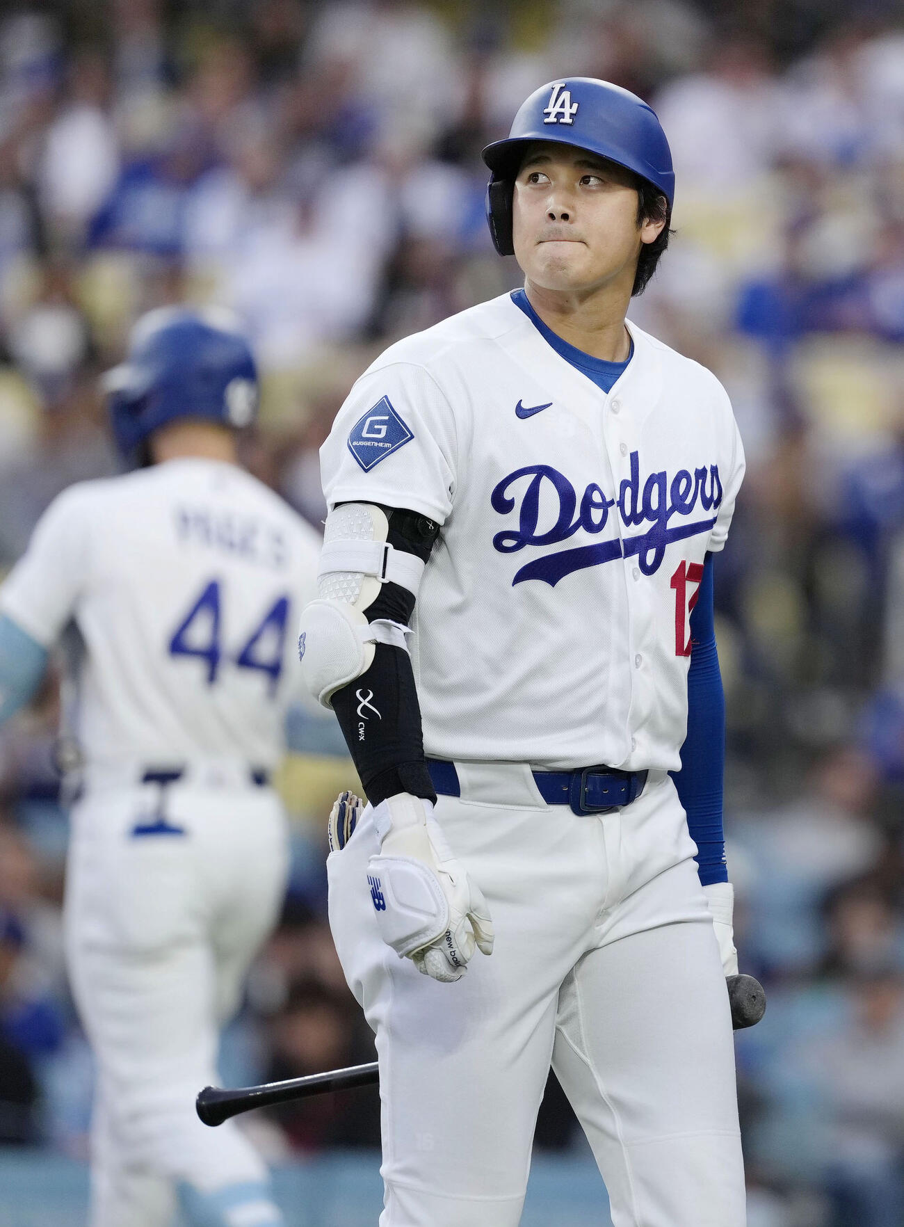 ロッキーズ戦の1回、二直に倒れたドジャース大谷（共同）