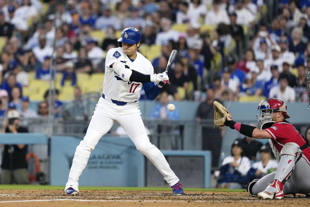エンゼルス戦の3回、見逃し三振に倒れるドジャース・大谷＝ロサンゼルス（共同）
