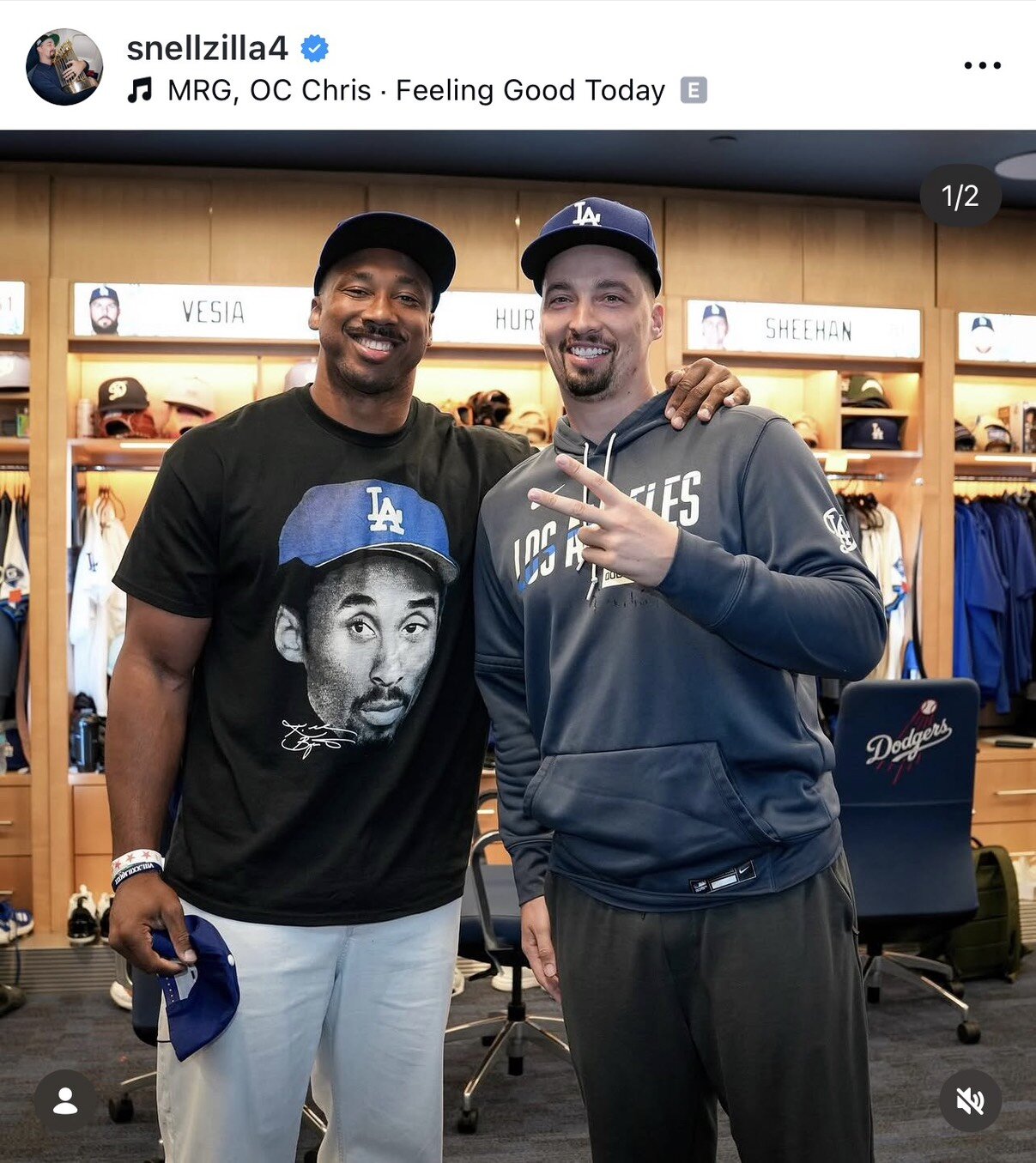 ドジャースのブレイク・スネル投手（右）がインスタグラムで公開したNFLのマイルズ・ギャレットとの2ショット