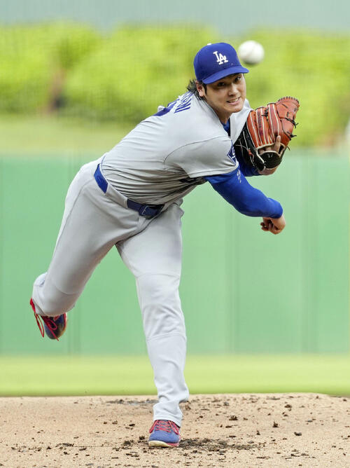 パイレーツ戦に先発登板したドジャース大谷（共同）