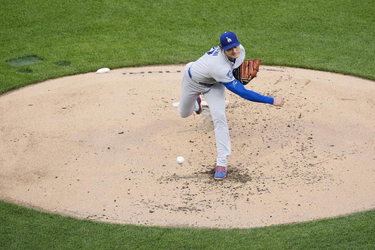 パイレーツ戦に先発登板したドジャース大谷（共同）