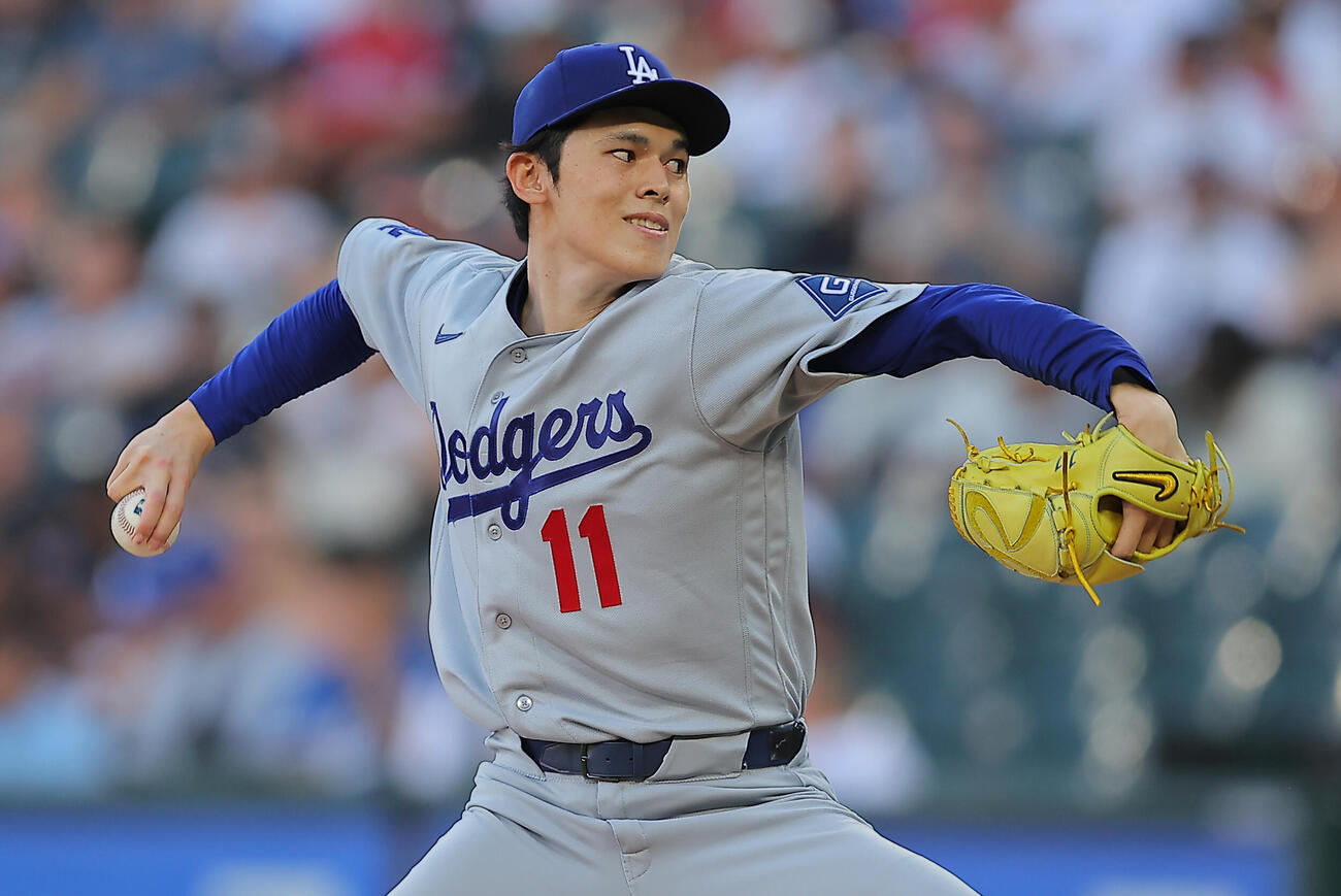 ホワイトソックス戦で力投するドジャース佐々木朗希（AP）