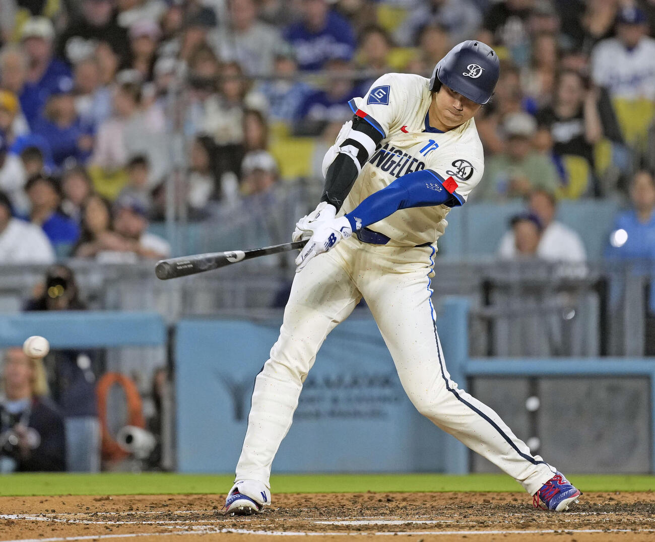 オリオールズ戦の6回、遊ゴロに倒れたドジャース大谷（共同）