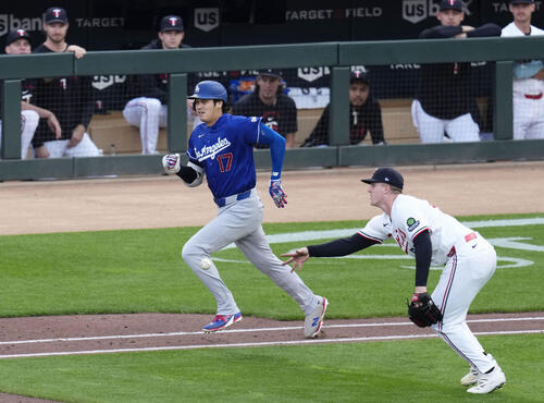 ツインズ戦の3回、投ゴロに倒れたドジャース大谷(共同)