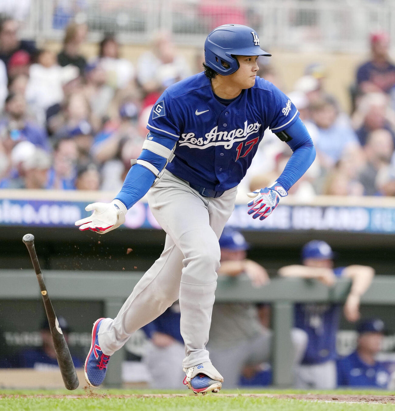ツインズ戦の3回、適時打を放つドジャース大谷（共同）