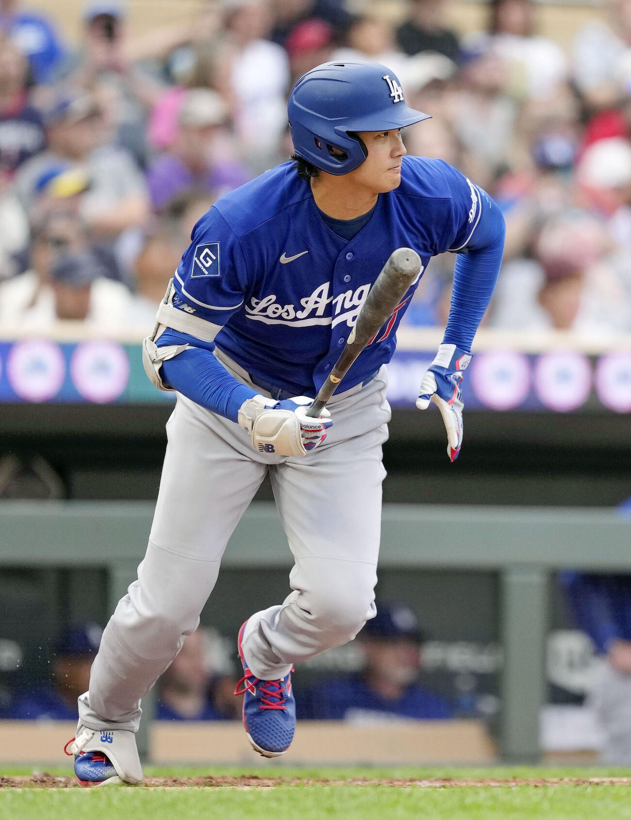 ツインズ戦の3回、適時打を放つドジャース大谷（共同）