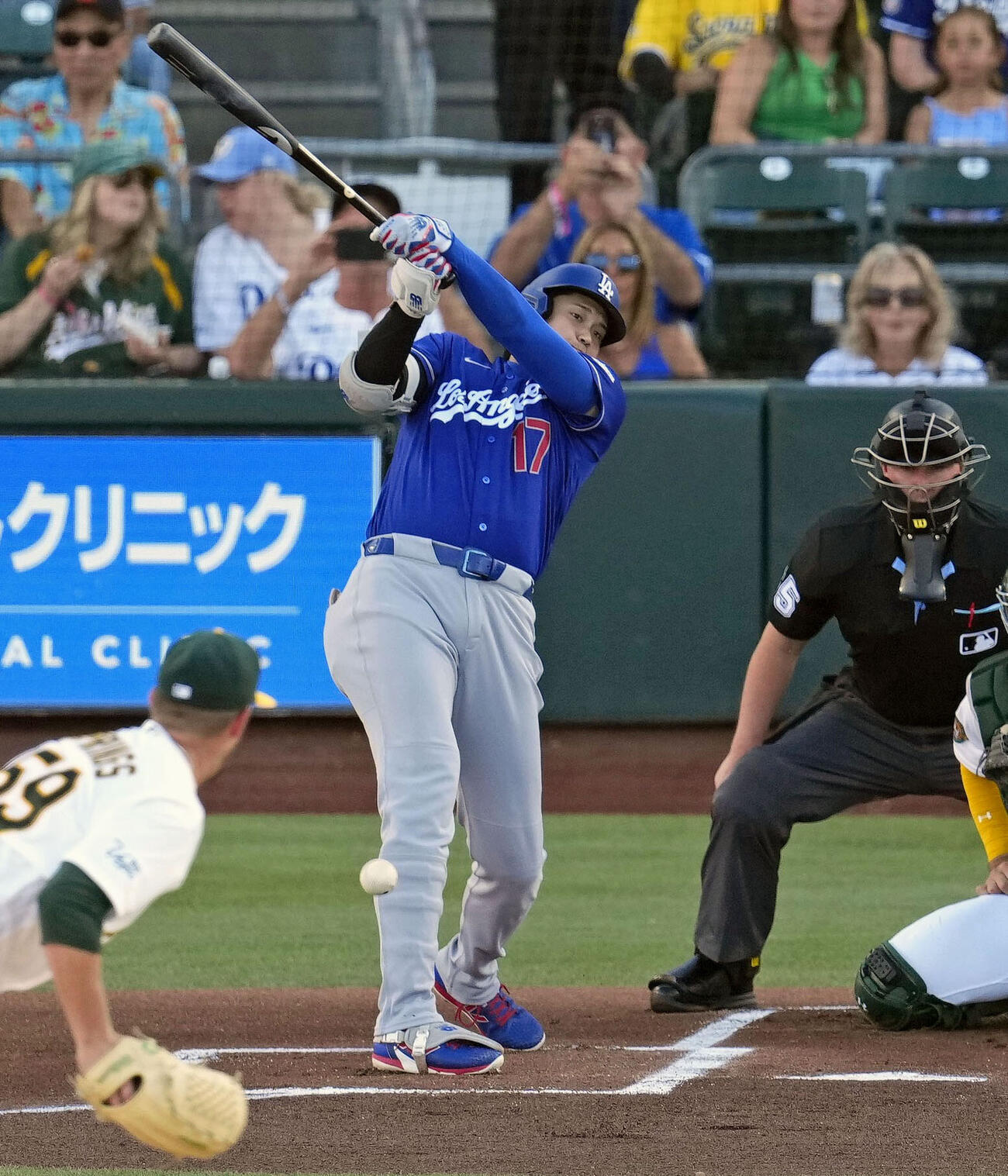 アスレチックス戦の1回、二ゴロに倒れたドジャース大谷翔平（共同）