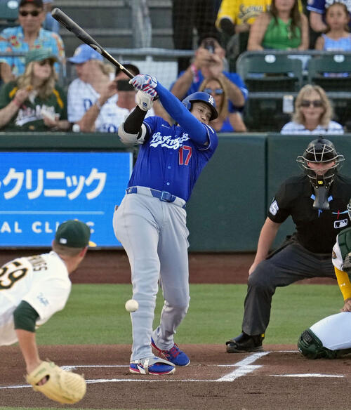 アスレチックス戦の1回、二ゴロに倒れたドジャース大谷翔平(共同)