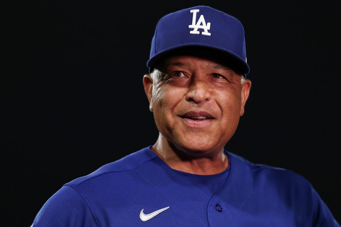 監督として通算1000勝を達成したドジャースのデーブ・ロバーツ監督（AP）