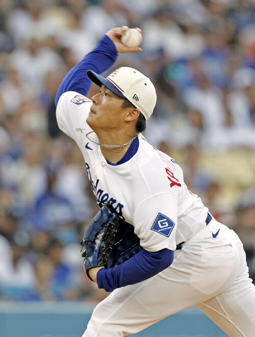 パドレス戦に先発したドジャース山本(共同)